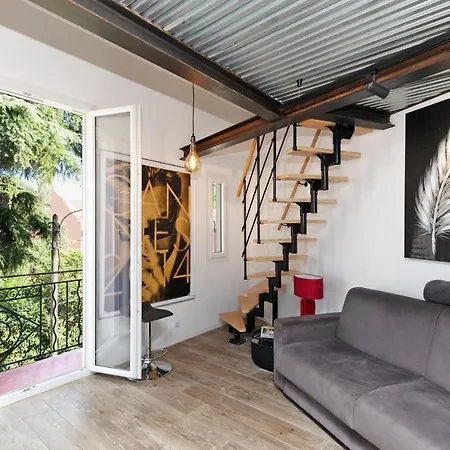 Atelier Duplex Apartment